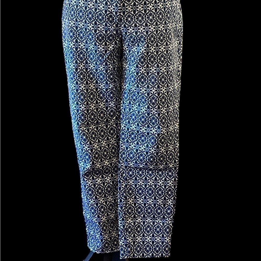 Katherine Barclay Montreal Womens Pants Size 4 Blue White Paisley - Picture 5 of 16